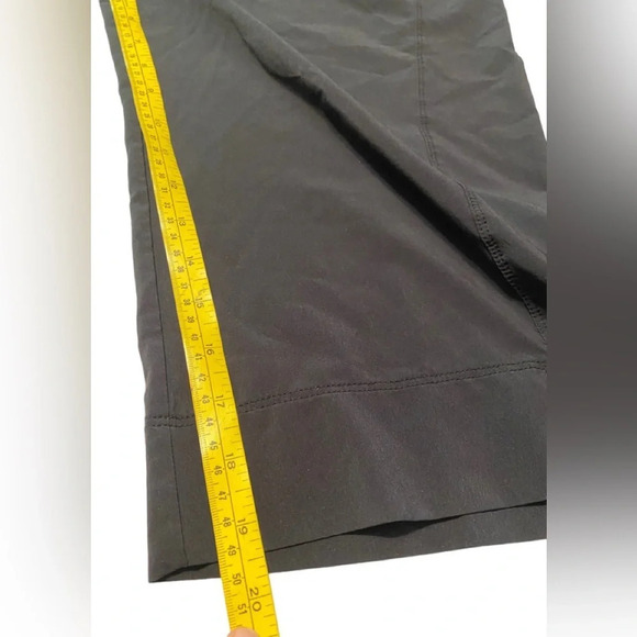 Women’s Outdoor Research Black Active Capris Sz L - Picture 10 of 10